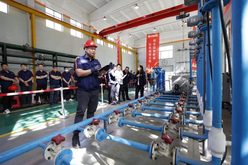 致敬勞動者，技能練兵迎五一——新興能源技術研發領域的巧匠大比武